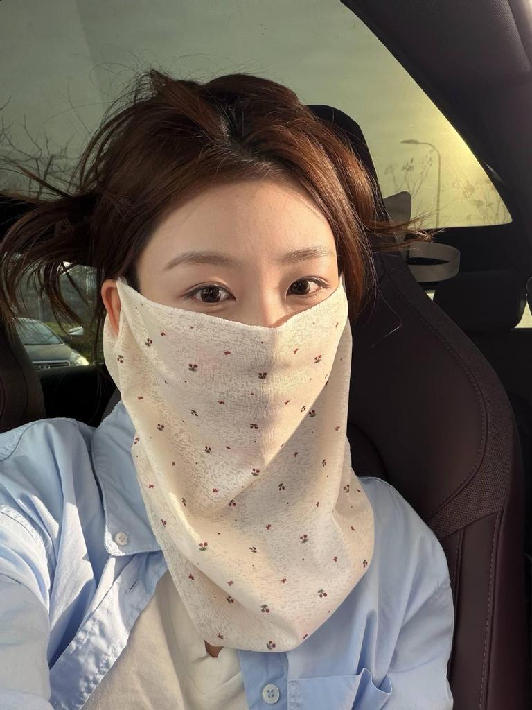 Korean Style Floral Sunscreen Balaclava: Breathable Sun Protection Face Veil for Women - Spring/Summer Cycling Neck Guard