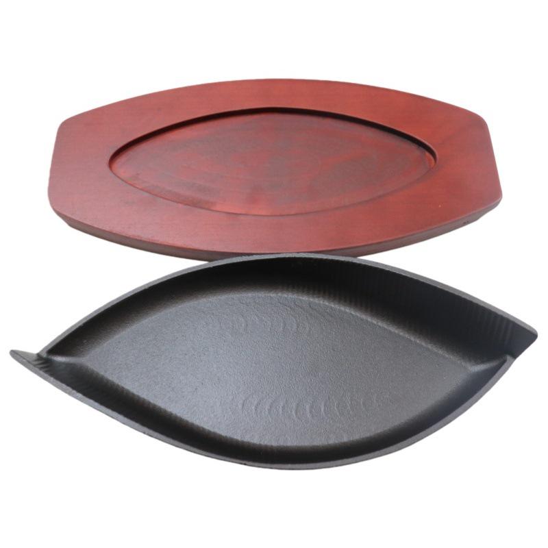 Exquisite Cast Iron Baking Pan with Wooden Board - Thickened Steak and Teppanyaki Plate for Western Dining.