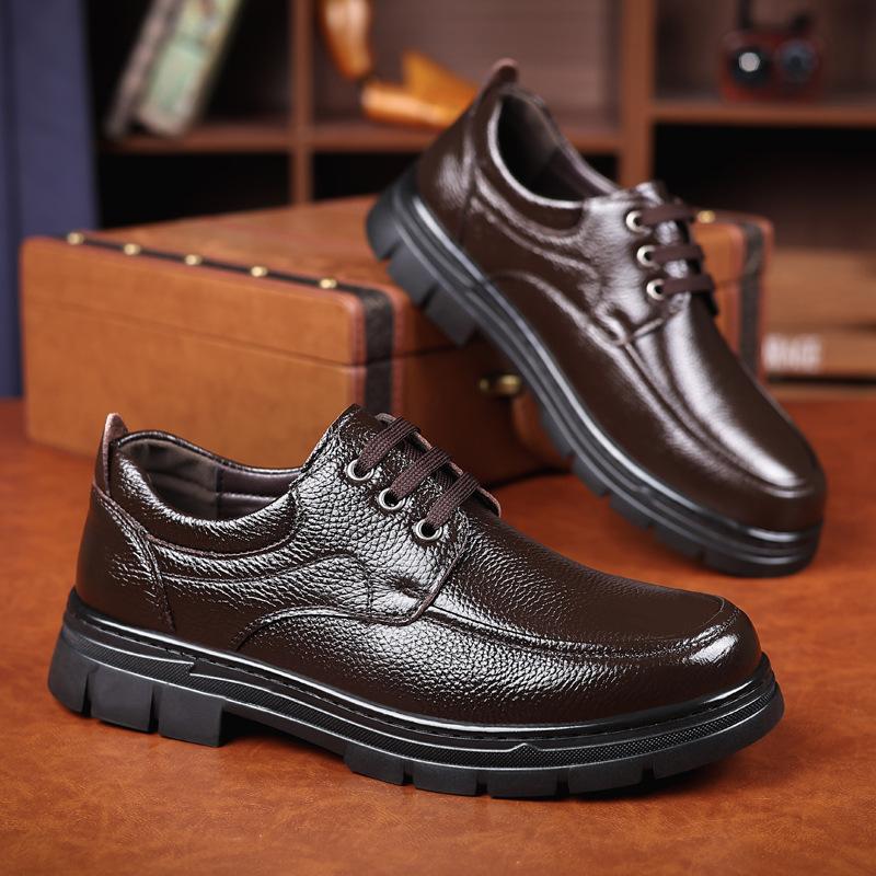 Middle-aged men's casual leather shoes 2025 autumn new leather breathable lace-up men's shoes business versatile platform single shoes