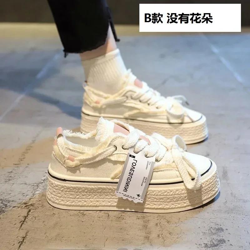 Fashion Designer Canvas Shoes Women Low Top Sneakers Wide Toe Lace Up Trainers Shoes Brand Girls Red Blue Sneakers Girls Tenis Plimsolls