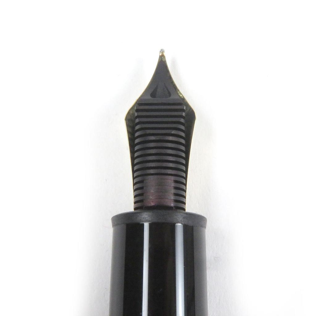 Excellent MONTBLANC Fountain Pen Meisterstck 149 Cap Type Black Gold 18K Mens Used