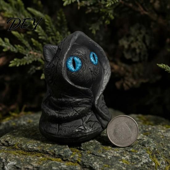Waterproof Resin Craft Mysterious Hooded Black Cat Figurine, Gothic Wizard Statue with Big Eyes, Halloween Decor Mini Desktop Shelf Ornament,
