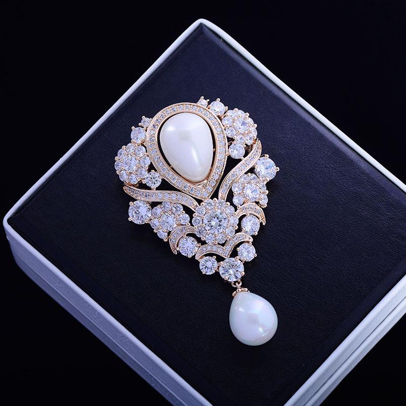 Droplet Style Brooch Simulation Pearl Coat Dress Accessories