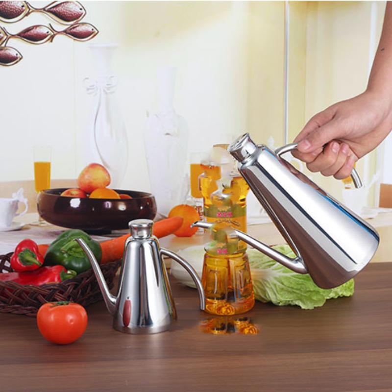 Standard 304 Stainless Steel Olive Oil Vinegar Batcher Can Bottle Pot Kitchen Accessories Cooking Tools 500ml Storage Bottles
