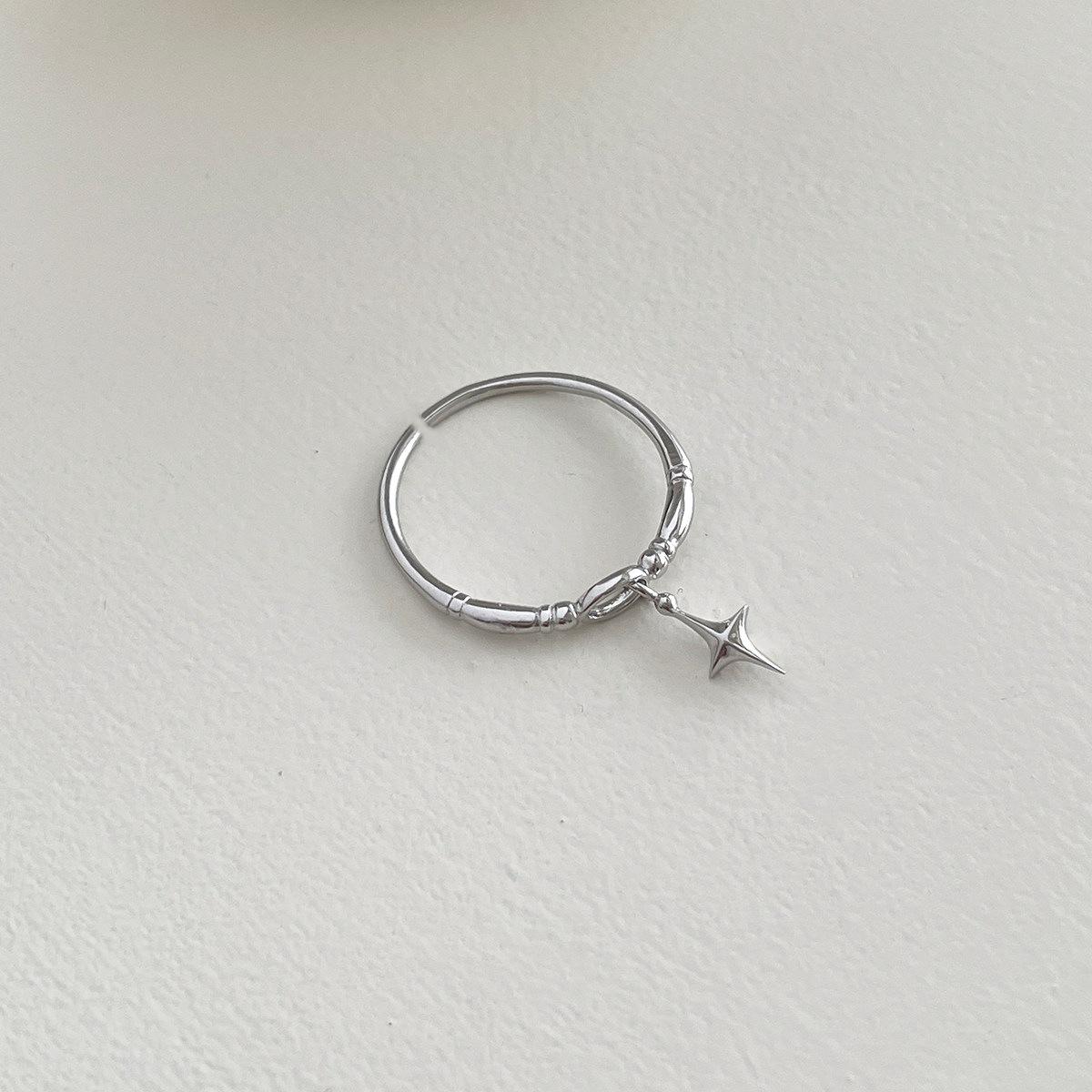 Sweet Niche Adjustable Star Ring - Trendy, Fashionable, Open Design for Women s Index Finger Open Adjustable