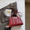 Korean version of high-value fashionable red bag women's 2025 autumn handbag bridal bag festive atmosphere simple bag