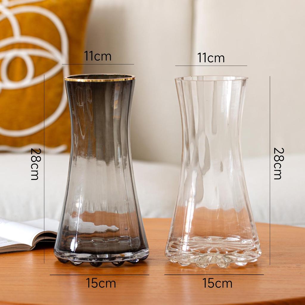 Elegant Small Glass Vase for Fresh Flowers - Perfect for Living Room or Dining Table Decor