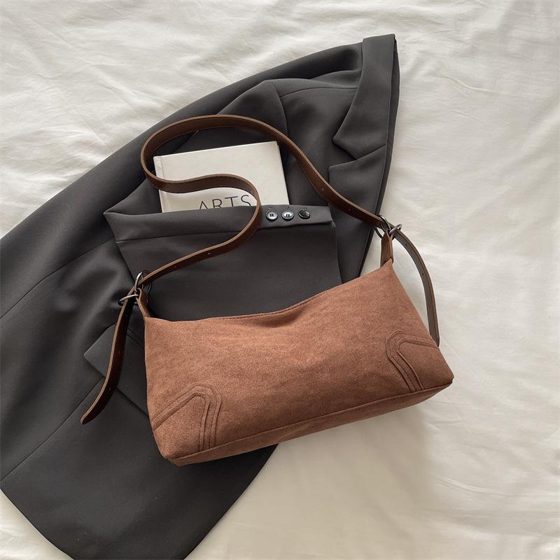 American niche design light luxury high sense retro fashion Maillard soft leather matte cool babes locomotive armpit bag