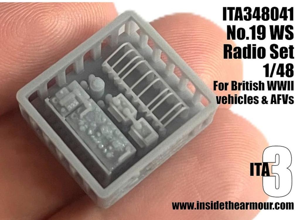ITA3 British 19 Radio WWII British Plastic Model Kit Parts ITA348041 1/48 No. (for Vehicles) (Military)