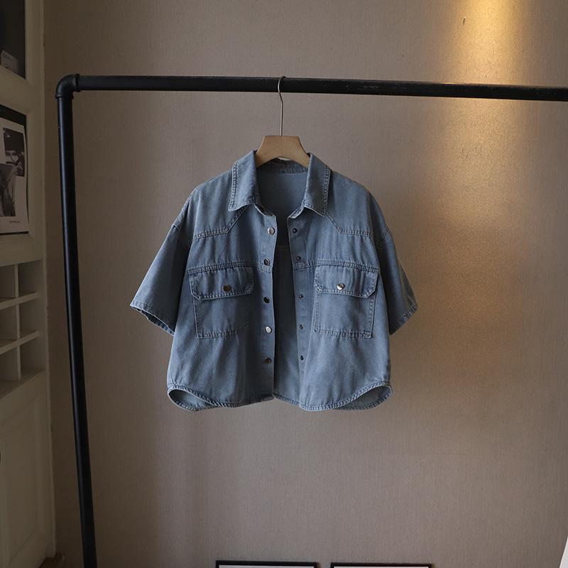 

2025 Летняя корейская джинсовая куртка с лацканами и короткими рукавами для женщин - Свободная, универсальная, повседневная рубашка One Size
