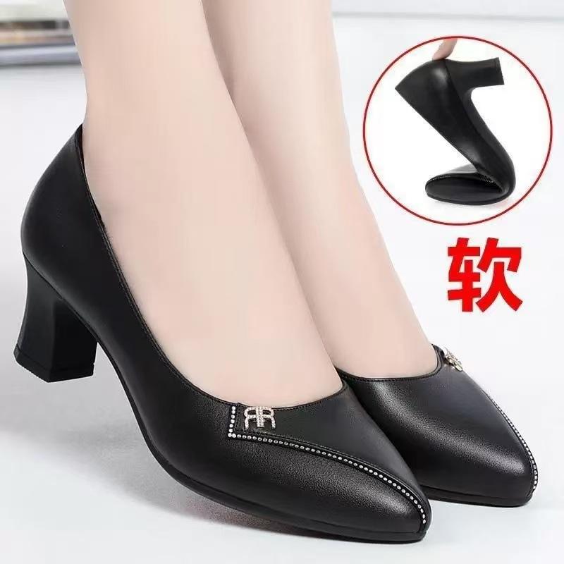 Buty dla mamy na miękkiej podeszwie, pojedyncze buty nie męczą stóp, wiosenne i jesienne casualowe buty na średnim obcasie ze skóry miękkiej, wszechstronne, modne, średnie obca