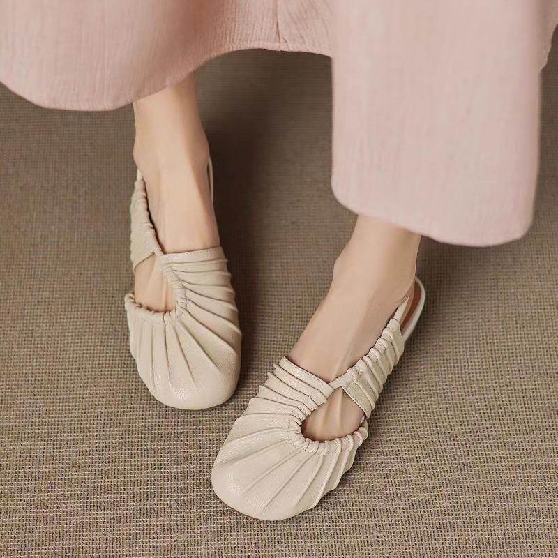 Fashion Autumn New Baotou Sandals Women's Fashion Round Toe Shallow Mouth Pleated Cover Foot Soft Sole Non-slip Flat Shoes
