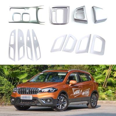 Kompatybilny z Suzuki Vitara 2017: Lusterko wsteczne, Miska drzwiowa, Ramka lewarka zmiany biegów, Kratka środkowa, Wewnętrzny podłokietnik, Wewnętrzna klamka i inne elementy wykończeniowe.