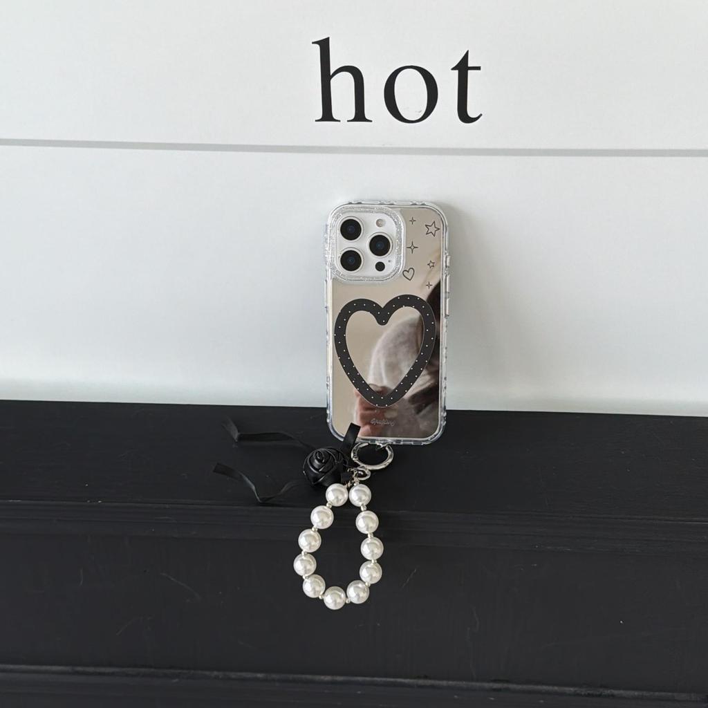 Korean-Style Black Heart Mirror Phone Case for iPhone 15/16/17/17 Pro Max (Female)