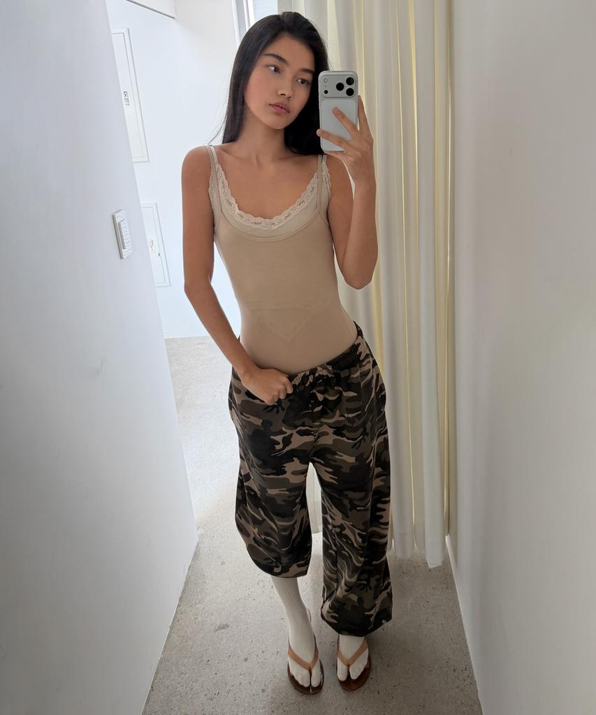 ODOR Molly Wide Jogger In Camo