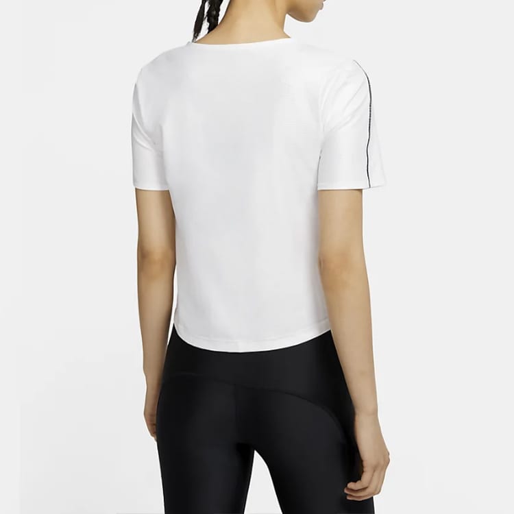 Nike T Shirts Women's White Crew Neck Moderate Straight Fit CU3059-100