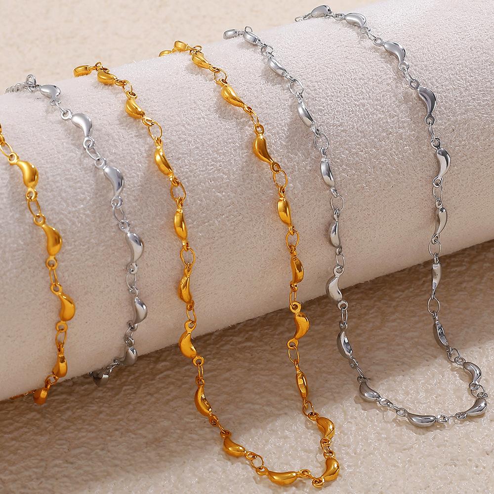Designer Small Banana Geometric High Sense Women's Necklace Clavicle Chain Stainless Steel Gold Plated Jewelry