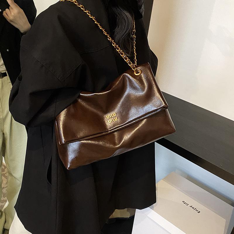 Korean Version of Retro Large-capacity Bag Women's 2025 Autumn and Winter New Simple Shoulder Tote Bag To Work Commuter Chain Bag