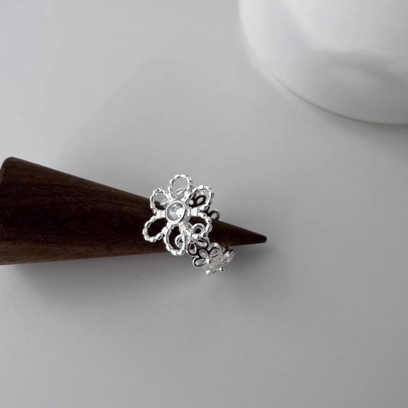 Stylish Geometric Flower Ring For Women Adjustable Copper Statement Jewelry 2023