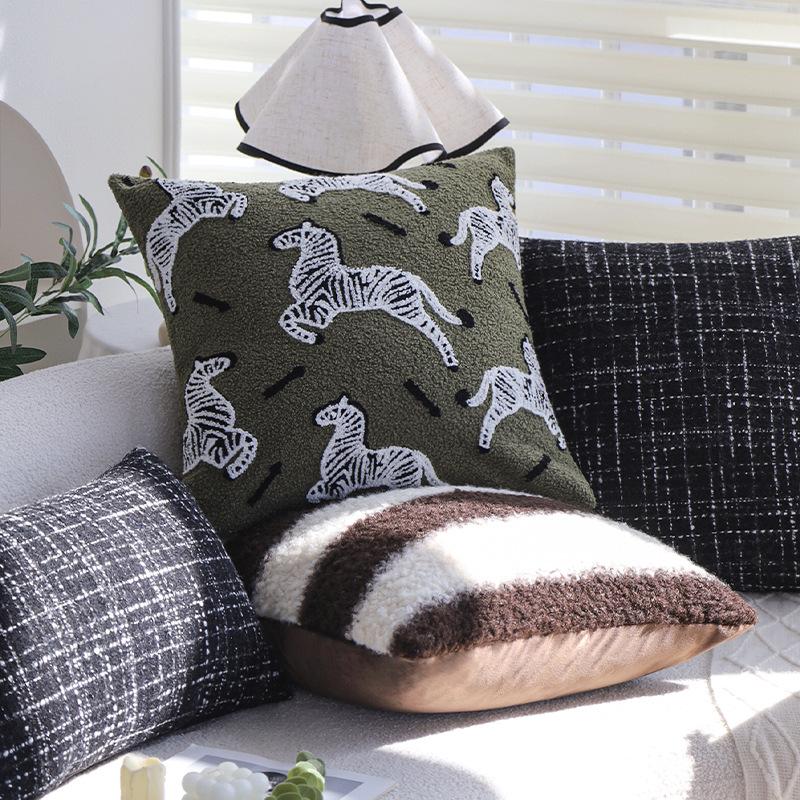 Black and White Pillow, Light Luxury, Second-hand Lumbar Pillow, Living Room Sofa Pillow, Model Room,  Bay Window Cushion Cover