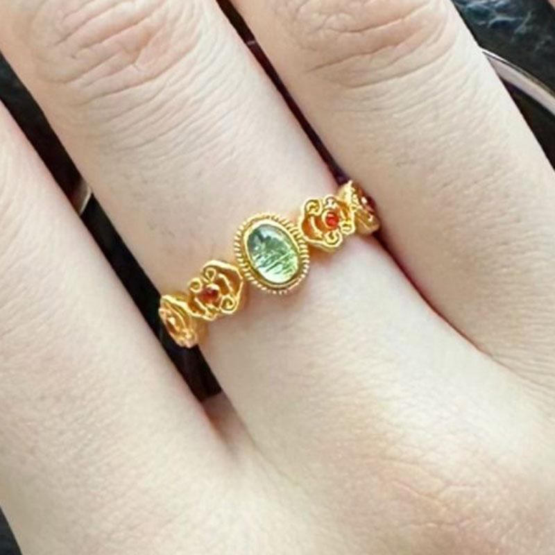 Neu im Retro-Court-Stil Peridot Ring Licht Luxus Exquisite Ringe für Damen Party Hochzeit Romantisches Bankett Fein
