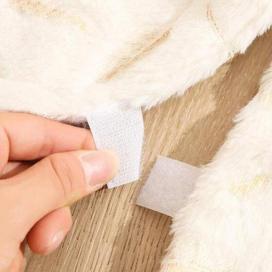 35 Inch Christmas Tree Skirt Gold Sequin Feather Snowflake Pattern White Faux Fur Tree Skirt Fluffy Plush Tree Base Mat for Holiday Home Decor