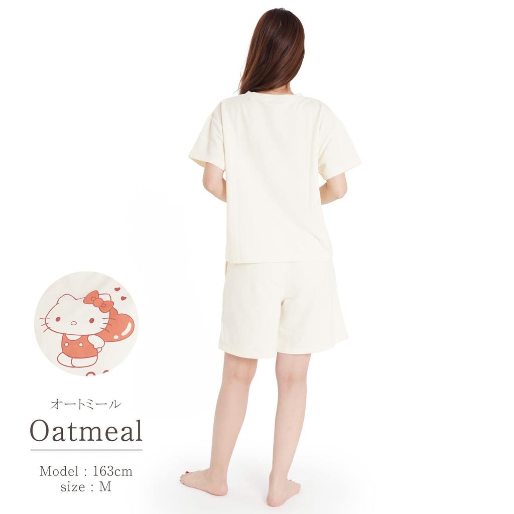 SAZAC SAN1659 Women's Mini Fleece Loungewear Set, U-Neck, Short Sleeves and Pants, Sanrio Hello Kitty Oatmeal Pajamas, Size M
