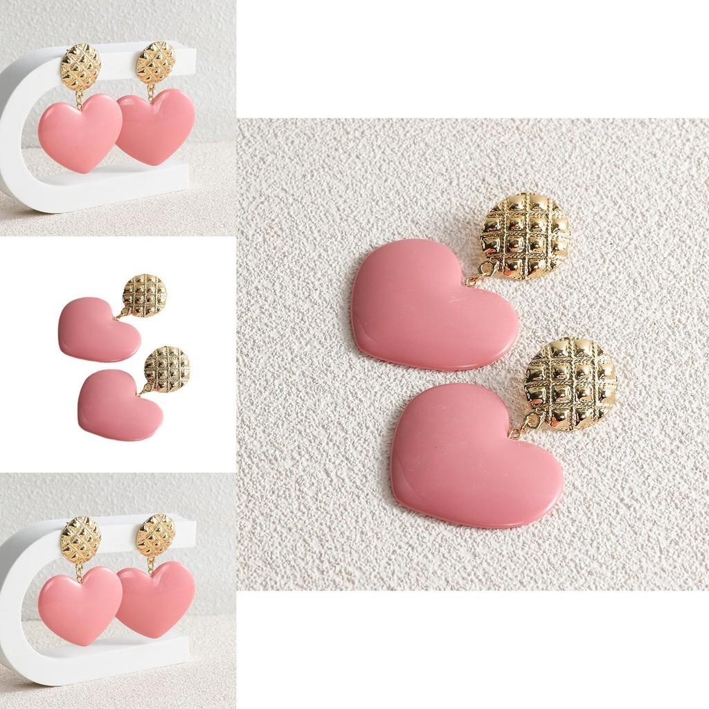 Stylish And Trendy Heart Pendant Earrings Alloy Material For Women