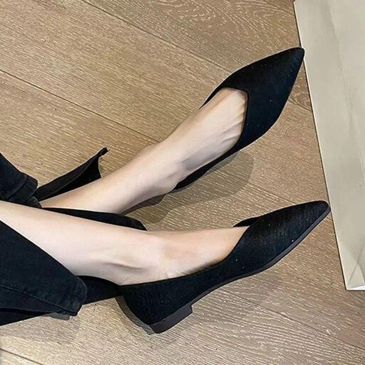 Versatile Doudou shoes single shoes women's 2025 autumn new pointed head shallow mouth flat bottom Korean version black work women's shoes