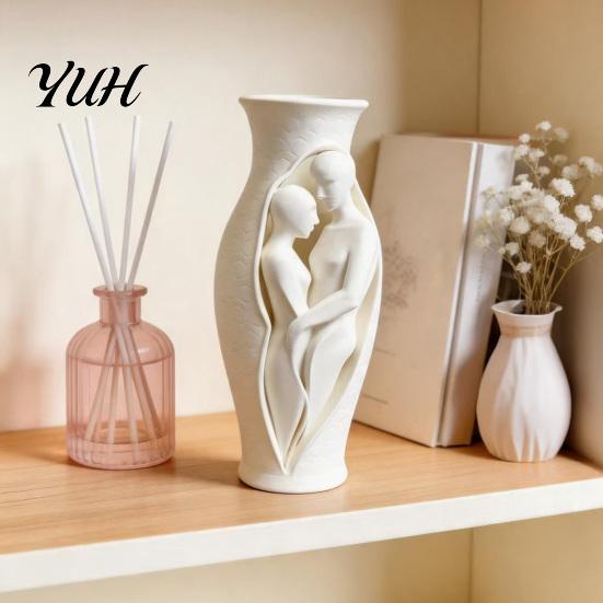 Decorative Flower Holder Abstract Human Body Art Vase Statue, 3D Printed Embracing Couple Sculpture Vase, Entryway Table Centerpiece Dry for