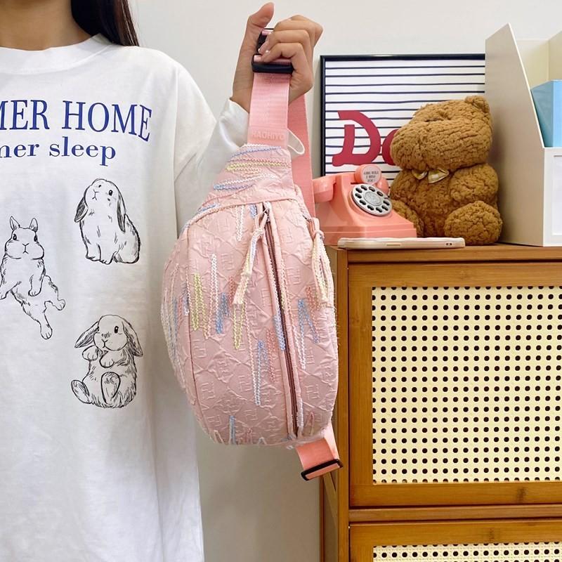 Stylish Wrinkled Nylon Chest Bag With Unisex Design Perfect For Travel