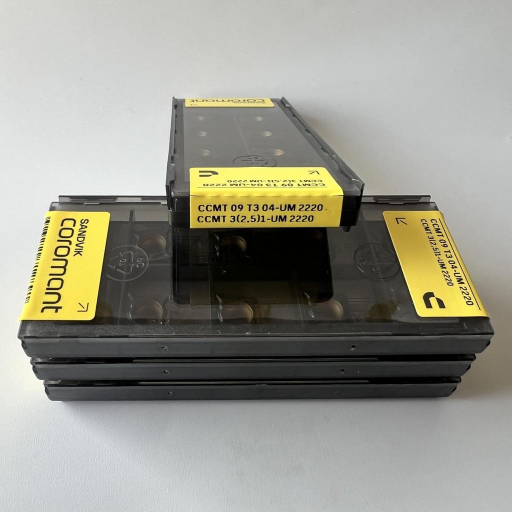 SANDVIK / DCMT11T304-UM 2220 / Original Swedish hard alloy blade 10 Pcs