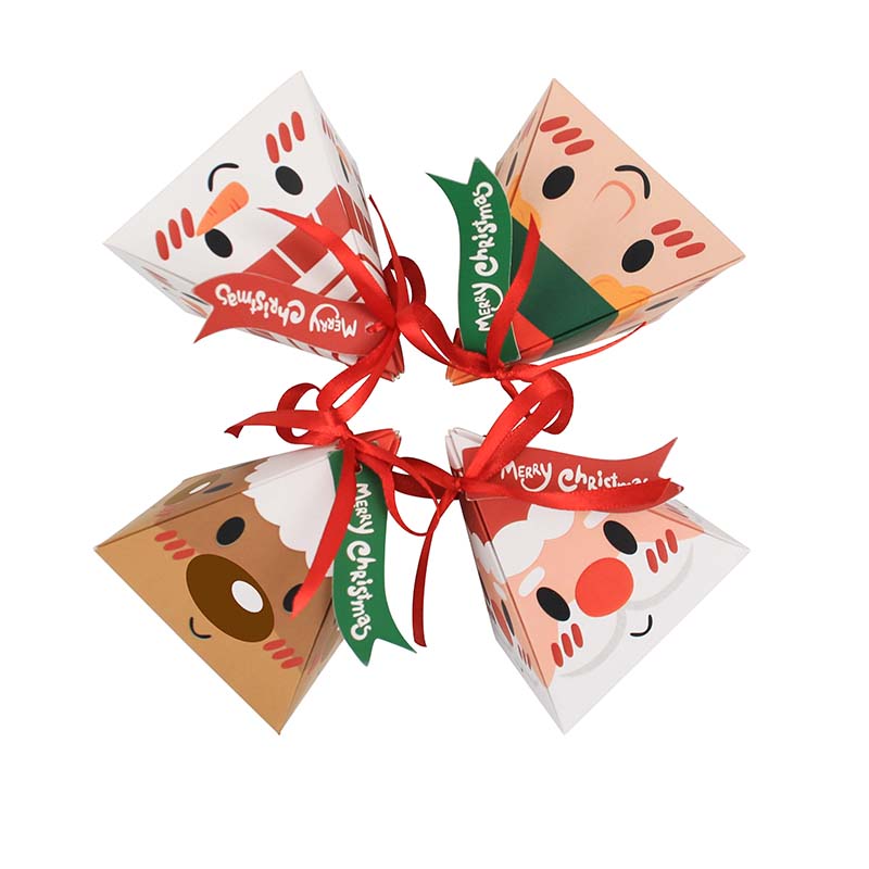 24pcs  New Design Hotly Sold Small Christmas Triangle Paper Candy Gift Packing Box With Tag And Ribbon