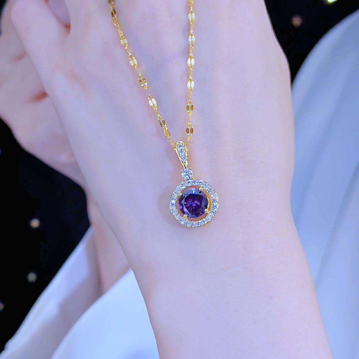 

Изысканное фиолетовое ожерелье с подвеской на ключицу 2024 года для женщин — усовершенствованный нишевый дизайн в стиле круглых бриллиантов