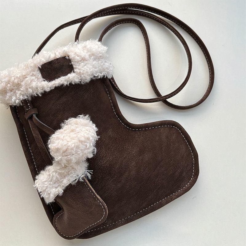 

Cute Boot Shape Crossbody Bag Women Patchwork Lamb Small Capacity Shoulder Bag Ladies Christmas Exquisite Purse Chic New Arrival 17x20x2cm кавовий