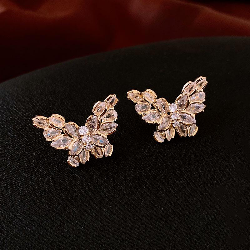 

Серьги-пусеты «Бабочки» с цирконами и бриллиантами класса люкс для женщин - Уникальный, Модный Дизайн