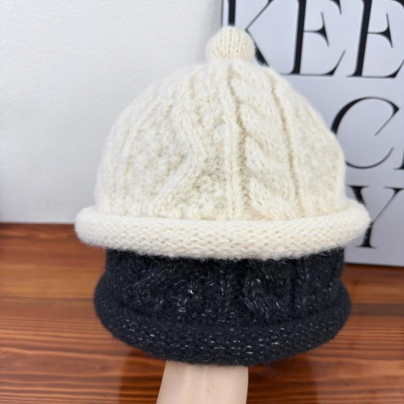 Traditional Knit Cap For Men And Women Warm Winter Beanie With Pom Poms For Casual Wear