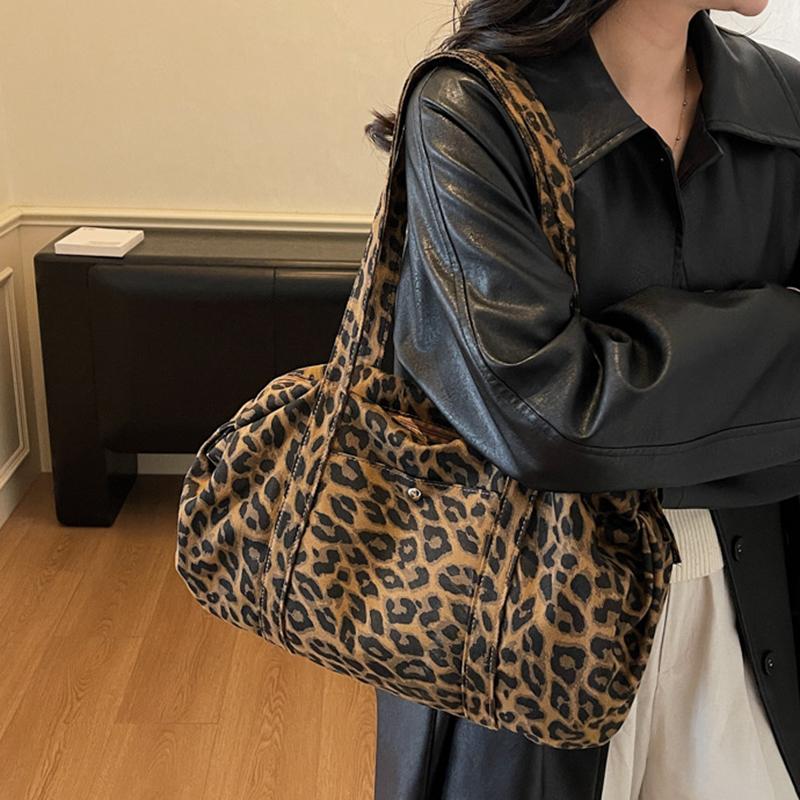 Leopard Print Canvas Shoulder Bag Fashion Large Capacity Tote Bag Woman Handbag for Daily Commute High Quality Bag CLE