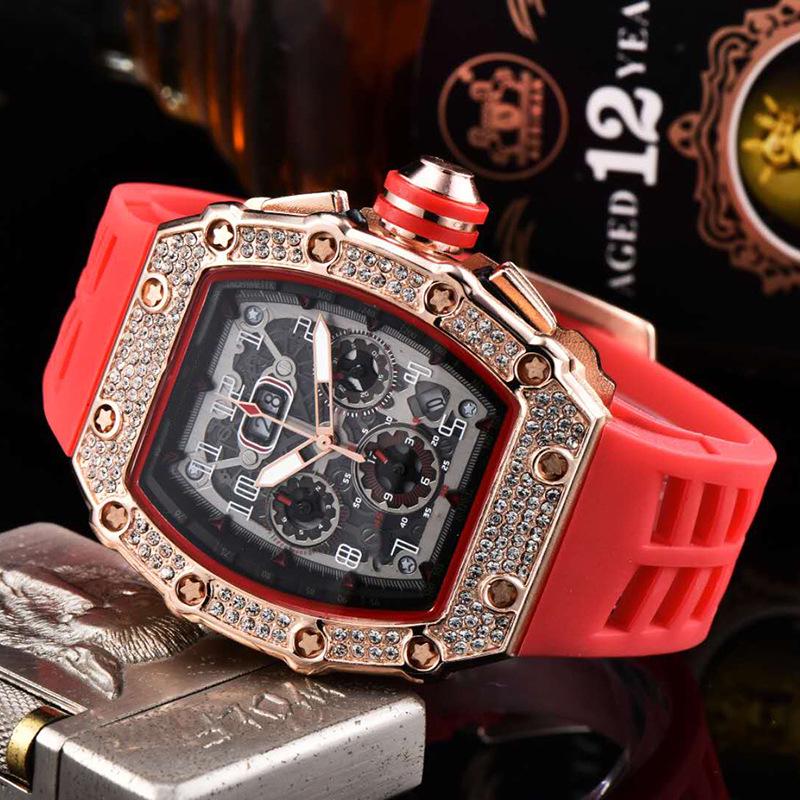 2020 European-American Diamond Skull Six-Hand Quartz Barrel Men's Watch