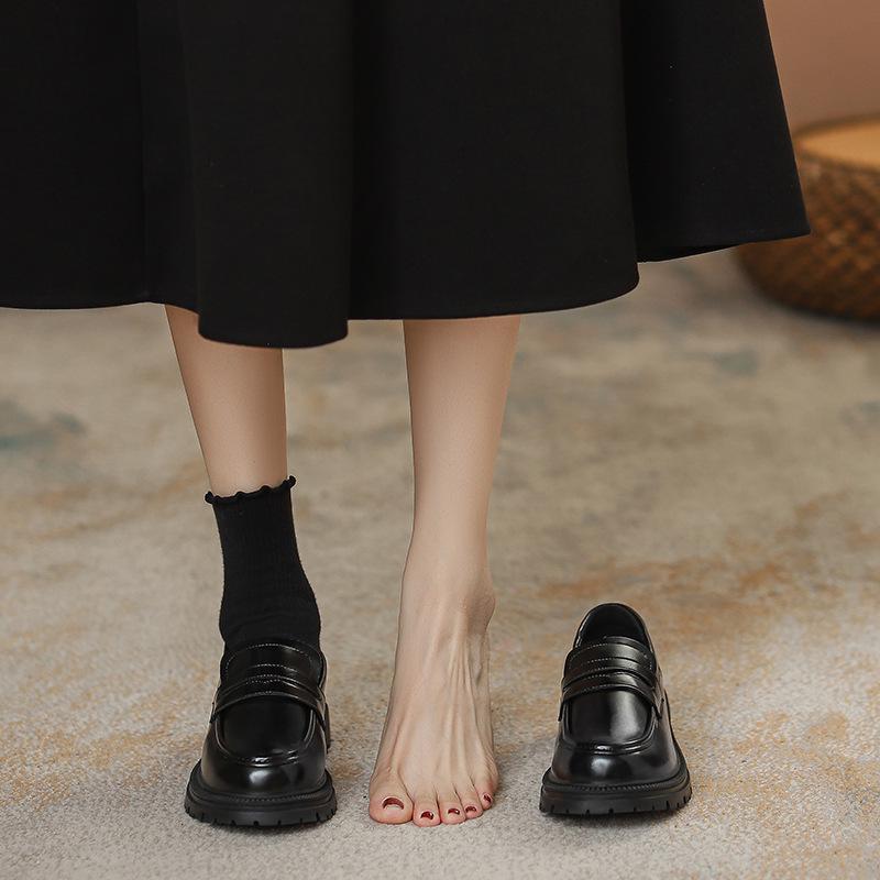 Damskor 2025 Brittisk stil läderloafers - Höst slip-on, mångsidiga arbetsskor med tjock sula