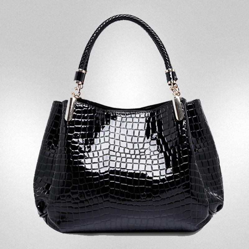 New Women's Handbag with Crocodile Pattern, Mature and Elegant European and American Style, Women's Shoulder Bag.