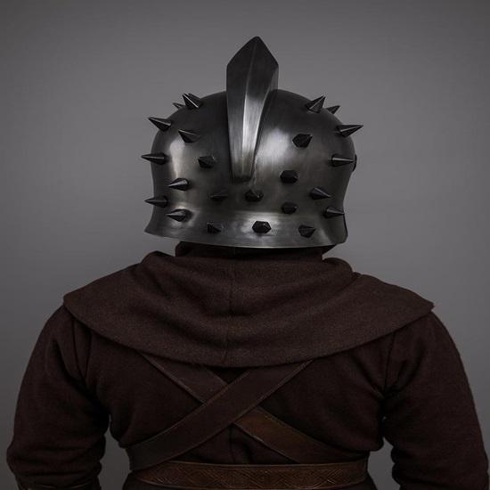 Blackened Maximus Roman Gladiator Helmet  Spaniard Style Armor Replica  Collectible Cosplay Helmet - Halloween Gift
