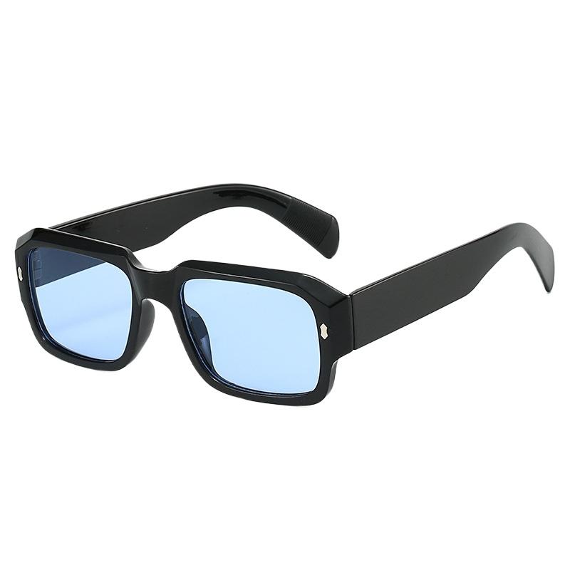 

New Fashion Men s Arrow Decoration Sunscreen Sunglasses European and American ladies s Casual Sun Glasses UV400 Square Glasses 1PC