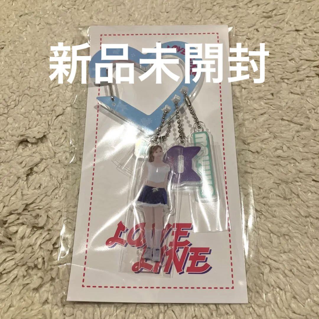 

[USED] NiziU Mayuka-chan acrylic stand with carabiner