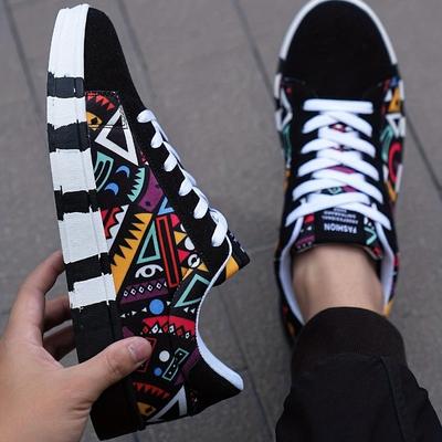 Trendy Men's Graffiti Skate Shoes - Lightweight, Breathable, Anti-Skid, Comfy Sneakers With Platform Soles