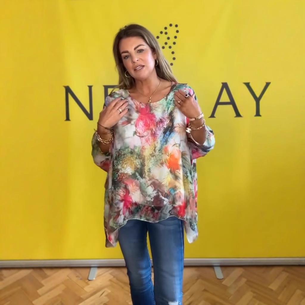 2025 Women's European & American 3D Print Batwing Sleeve Chiffon Top