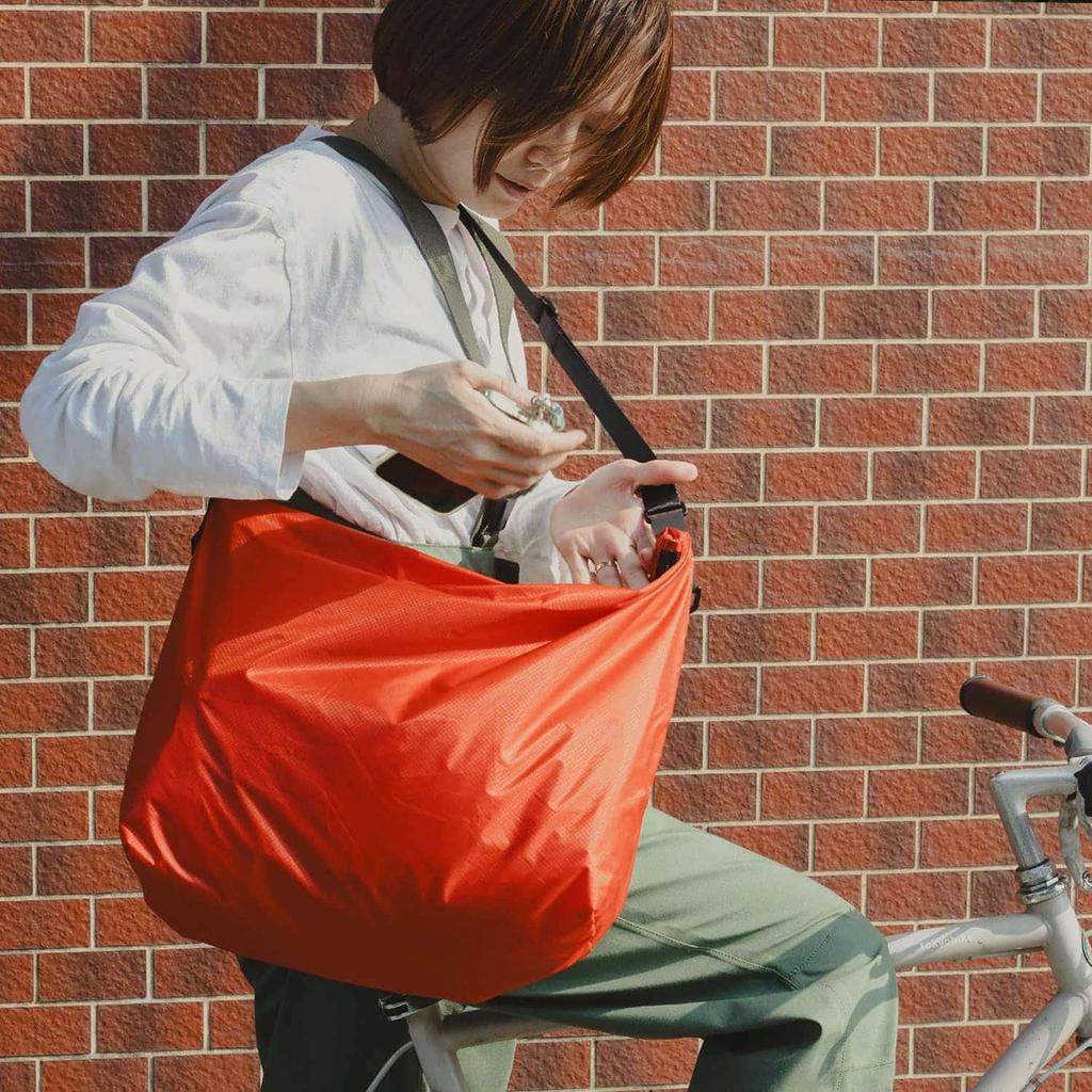 Nahe Packable Shoulder Bag Orange [HIGHTIDE]