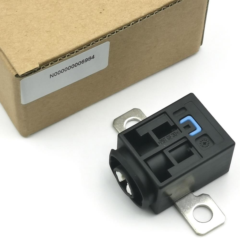 оЕ: N000000006984 Автоматический предохранитель-пиропереключатель безопасности отключения аккумулятора при ДТП Для Mercedes-Benz VITO W447 N000000006984