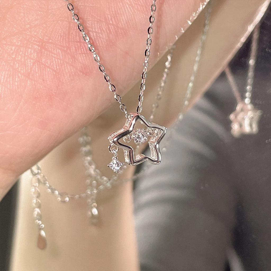 Girls Y2K Sweet Cool Star Rhinestone Necklace Geometric Silver Color Hollow Pentagram Pendant Necklace for Women