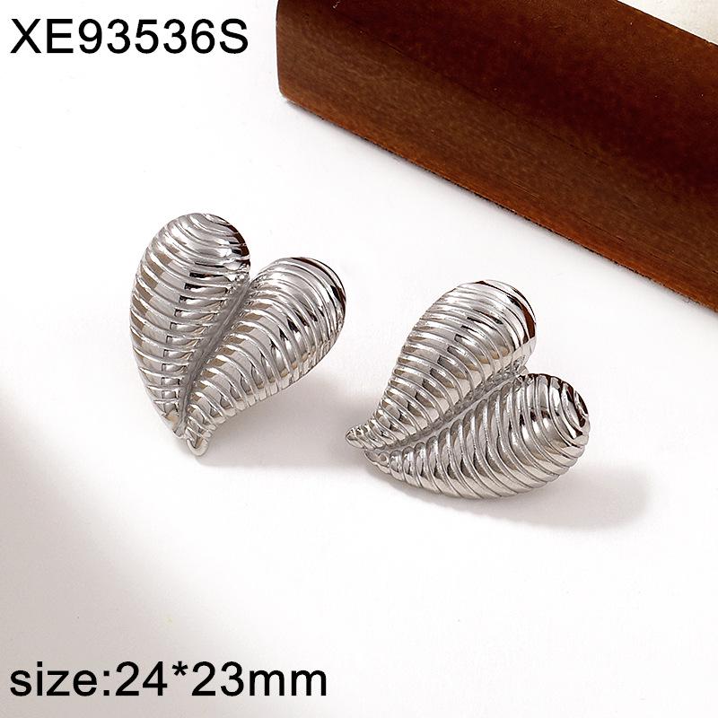 Gold Plated Geometric Heart Stud Earrings for Women - Titanium Steel, Light Luxury Ear Jewelry